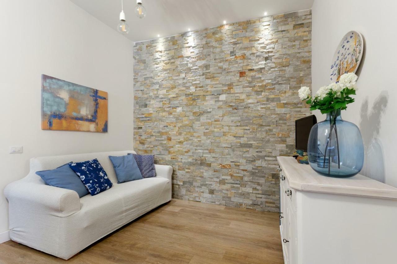 Casa Nagale- Una Suite Di Charme Nel Cuore Di Ortigia A 50 Mt Dal Mare 시라쿠사 외부 사진