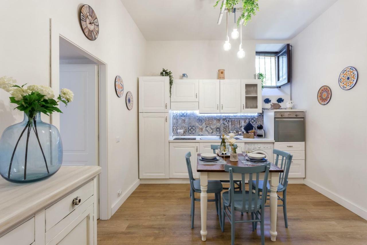Casa Nagale- Una Suite Di Charme Nel Cuore Di Ortigia A 50 Mt Dal Mare 시라쿠사 외부 사진